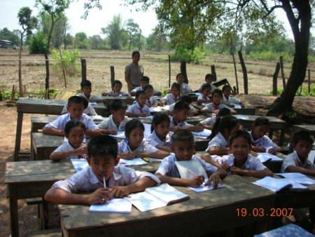 Dannavieng-School-2007-07.jpg