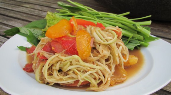 Lao Food - Green Papaya Salad