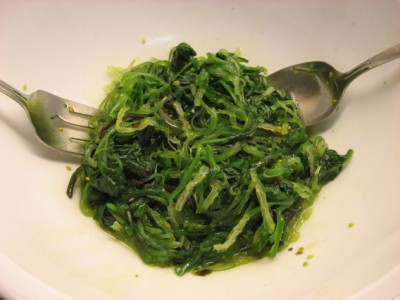 steamed spinach and Japanese seaweed salad