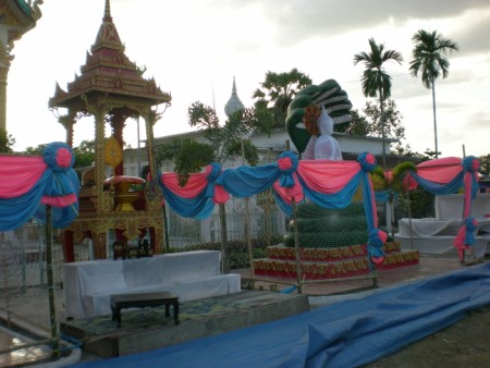 Phonsikhay village festival