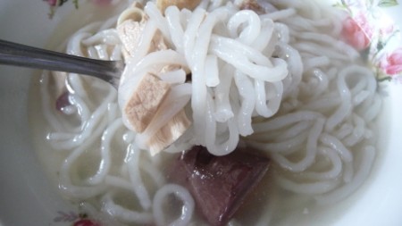 Lao food - khao phiak